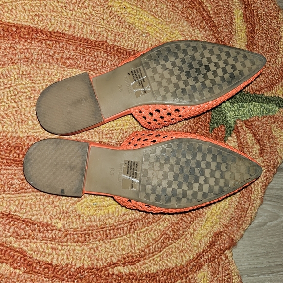BIRDIES The Swan Super Cute Tangerine Mules 9.5 NICE - Picture 4 of 4